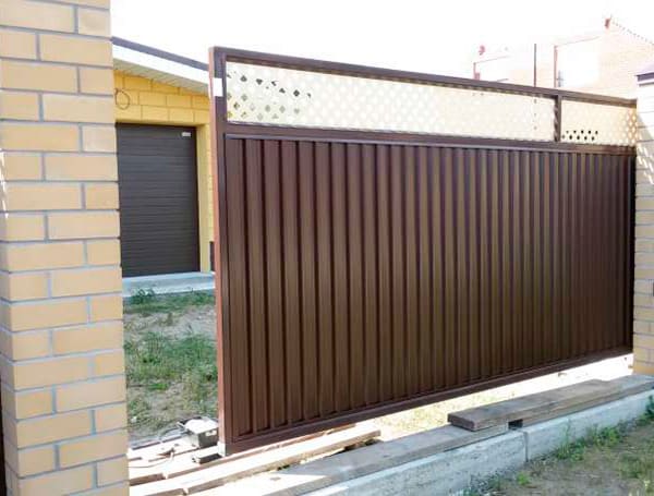 Эстетика и Надежность: Ворота Grand Line для Вашего Дома в находке от 37404 руб